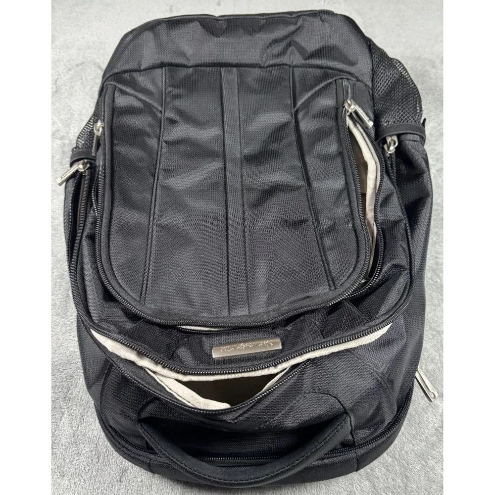Samsonite Classic Business Perfect Fit Laptop Backpack Black 11T-1577508